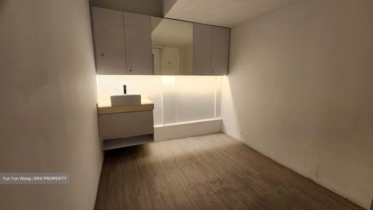 Ang Mo Kio Avenue 8 (D20), Shop House #601907561